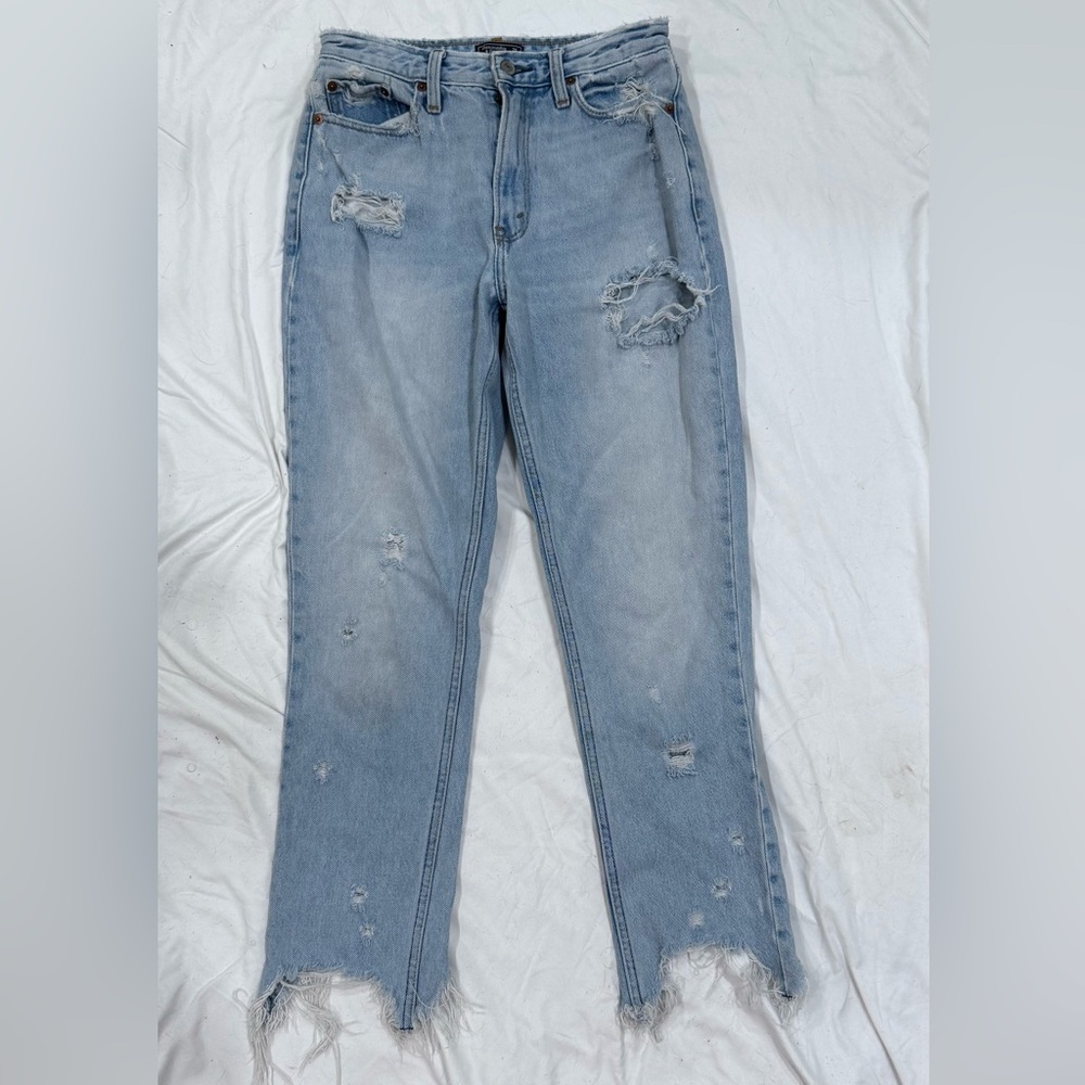 Abercrombie & Fitch Ripped Mom Jeans